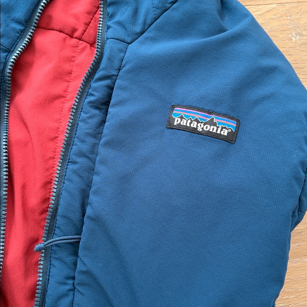 Patagonia Kids' Puffer Jacket in Blue and Red - Picture 7 of 9